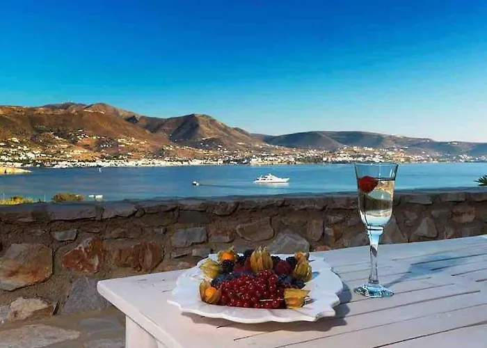 Icarus, Private Luxury * Parikia (Paros)