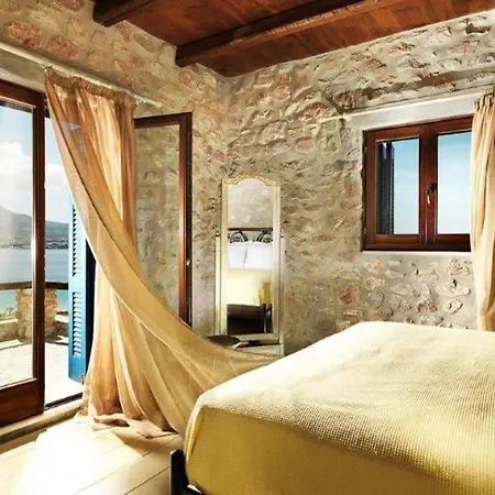 Icarus, Private Luxury Villa Parikia (Paros)