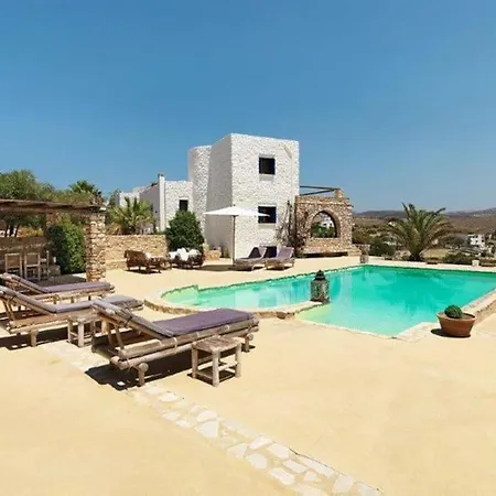 Icarus, Private Luxury * Parikia (Paros)