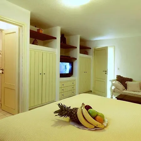 Icarus, Private Luxury *